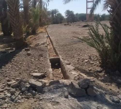 ساكنة دوار خطارة اعشيش آيت اعزى اقليم تنغير تطالب  بتأهيل الخطارة  و تستنكر الاهمال و التجاهل + بيان